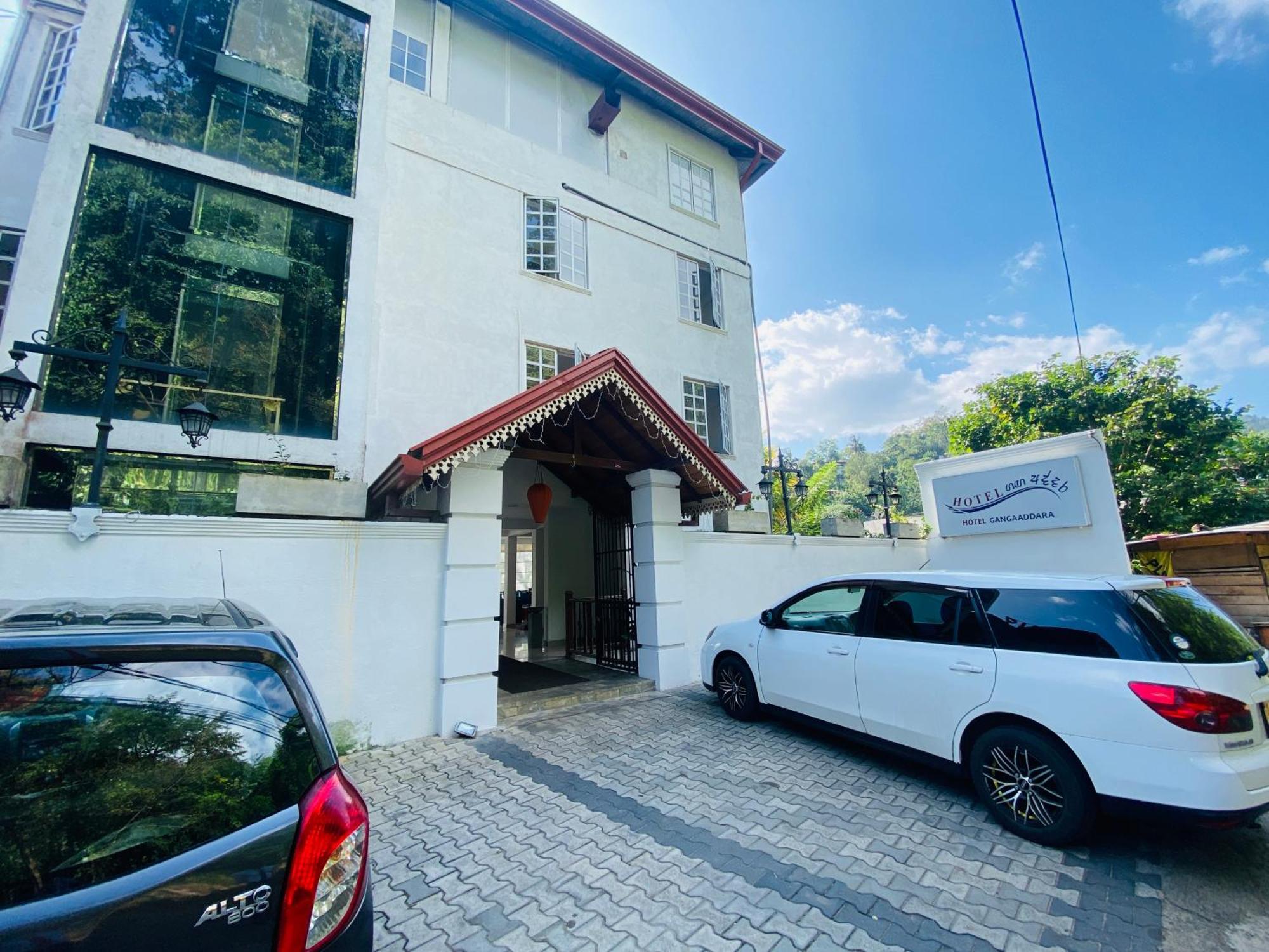 Hotel Gangaaddara Kandy Exterior photo